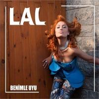 Benimle Uyu (CD)  Frontansicht 1