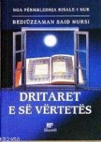 Dritaret E se Vertetes (33 Pencere); Arnavutça  Frontansicht 1